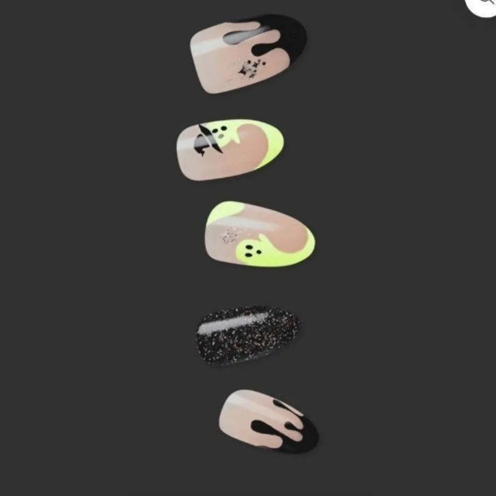KISS Impress Goosebumps Halloween Black Glitter and Ghost Press on Nails
